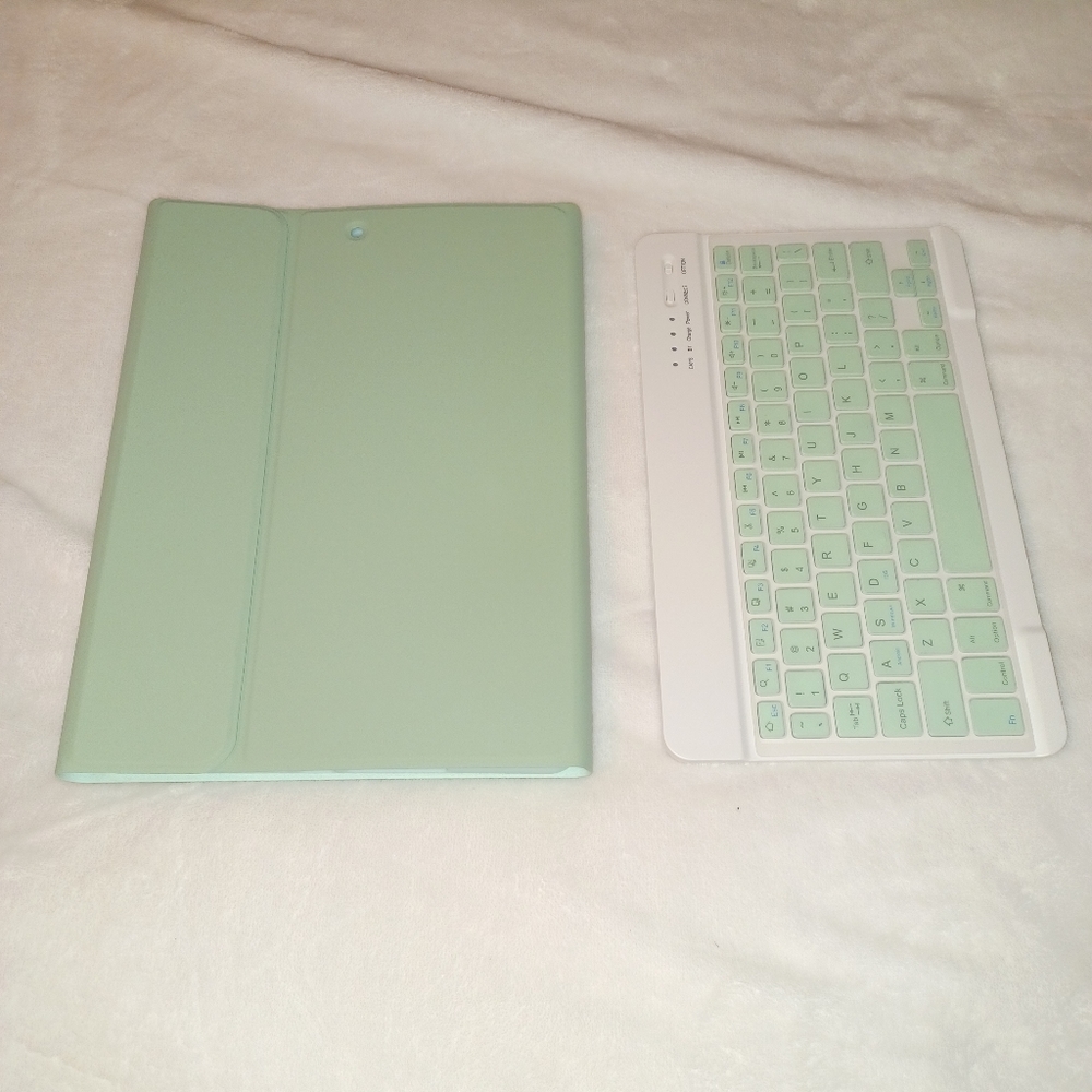 Keyboard - Picture 3 of 5